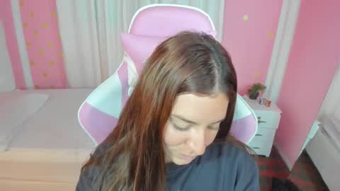 Marie online show from 11-08-25, 09:42