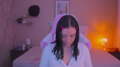 Marie online show from 04-20-26, 11:57