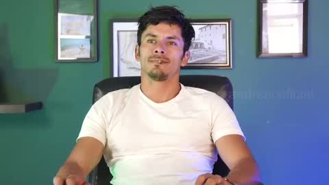 andres    online show from 11-25-25, 05:46