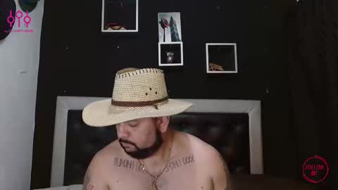 Snapshot of perverseveteranmanxxx chatting on 03-08-25, 03:50 Carlos online show from 03-08-25, 03:50