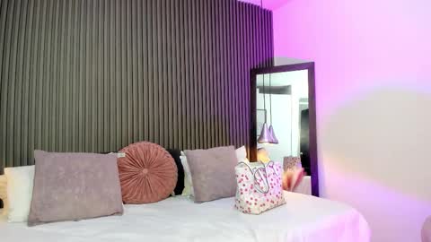 Lizza online show from 10-22-25, 11:32