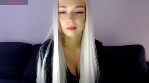 Snapshot of pervyblonde chatting on 01-03-25, 11:35 Isabella online show from 01-03-25, 11:35