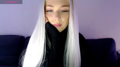 Snapshot of pervyblonde chatting on 01-04-25, 09:00 Isabella online show from 01-04-25, 09:00