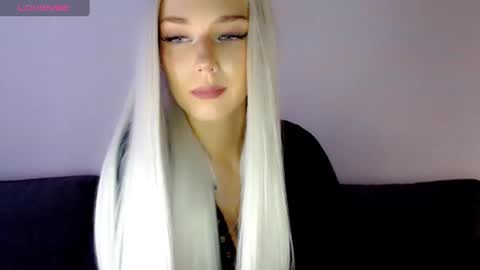Snapshot of pervyblonde chatting on 01-06-25, 12:24 Isabella online show from 01-06-25, 12:24