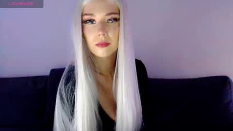Snapshot of pervyblonde chatting on 01-07-25, 12:09 Isabella online show from 01-07-25, 12:09