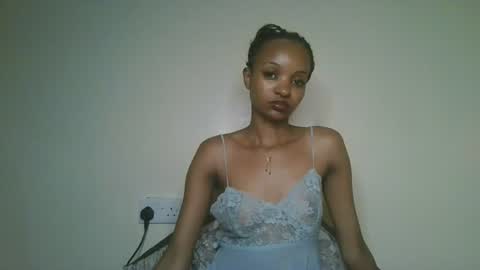 Snapshot of petal_palette chatting on 06-16-26, 12:52 Lolly online show from 06-16-26, 12:52