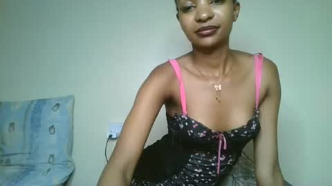 Snapshot of petal_palette chatting on 06-28-26, 08:37 Lolly online show from 06-28-26, 08:37