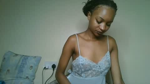 Snapshot of petal_palette chatting on 06-30-26, 08:59 Lolly online show from 06-30-26, 08:59