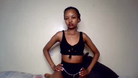 Snapshot of petal_palette chatting on 08-01-26, 07:07 Lolly online show from 08-01-26, 07:07