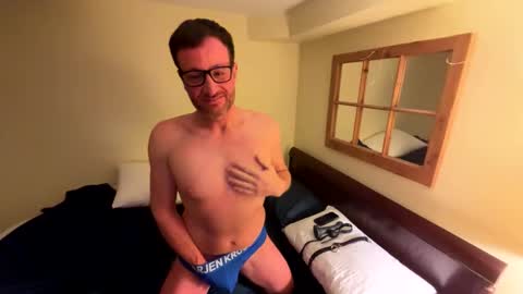 Pete online show from 11-30-25, 04:05