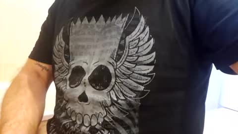 peter50831 online show from 10-18-25, 04:08