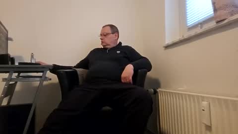 Snapshot of peter_03041976 chatting on 12-09-24, 10:43 peter_03041976 online show from 12-09-24, 10:43