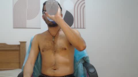 FELIPE online show from 11-23-25, 12:49