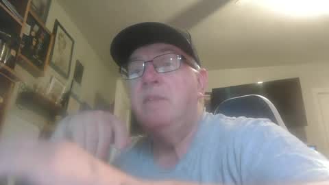Snapshot of peterinohio57 chatting on 07-09-26, 11:47 peterinohio57 online show from 07-09-26, 11:47