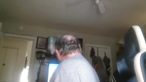 Snapshot of peterinohio57 chatting on 07-25-26, 12:03 peterinohio57 online show from 07-25-26, 12:03