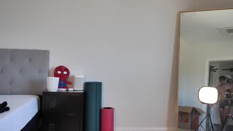 Peter Parker online show from 09-28-25, 07:52