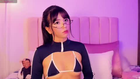 Im Rosse but u can call me Rossie or Rosita . online show from 09-27-25, 01:21