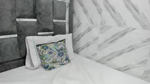 petite_amor online show from 02-22-25, 07:25