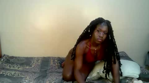 Snapshot of petite_anyaa chatting on 11-11-25, 12:10 Anya online show from 11-11-25, 12:10