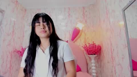 Snapshot of petite_emili chatting on 11-05-25, 12:16 petite_emili online show from 11-05-25, 12:16