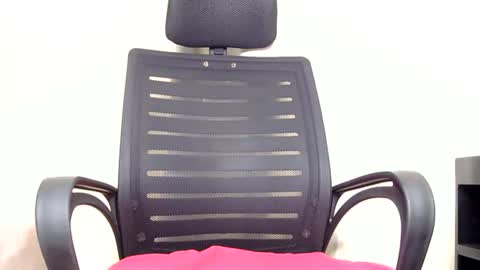 Moon online show from 06-12-26, 08:30