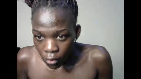 Snapshot of petite_lavi2 chatting on 12-20-24, 09:54 petite_lavi2 online show from 12-20-24, 09:54