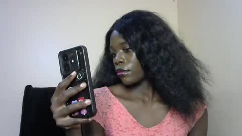 Snapshot of petite_lavi2 chatting on 02-09-25, 07:30 petite_lavi2 online show from 02-09-25, 07:30