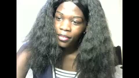 Snapshot of petite_lavi2 chatting on 02-20-25, 12:19 petite_lavi2 online show from 02-20-25, 12:19