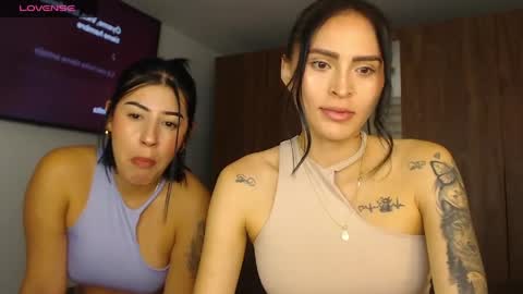 Snapshot of petite_linda chatting on 05-15-26, 01:12 Linda online show from 05-15-26, 01:12