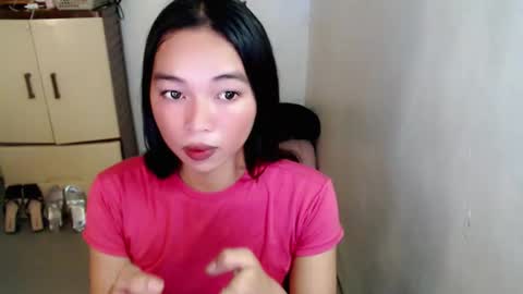 Snapshot of petite_mary69 chatting on 05-20-26, 05:52 petite_mary69 online show from 05-20-26, 05:52