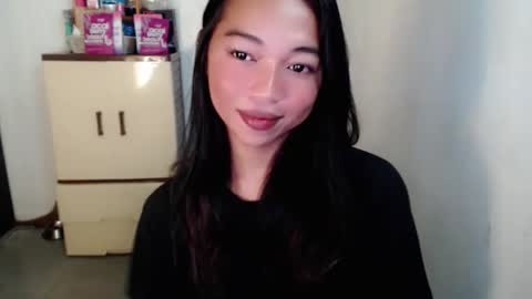 Snapshot of petite_mary69 chatting on 06-11-26, 12:08 petite_mary69 online show from 06-11-26, 12:08