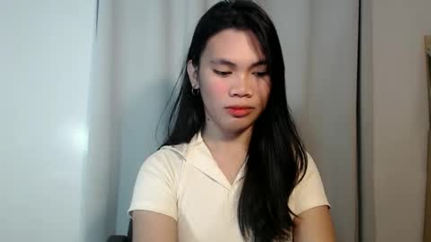petite_pauline online show from 02-19-26, 09:16