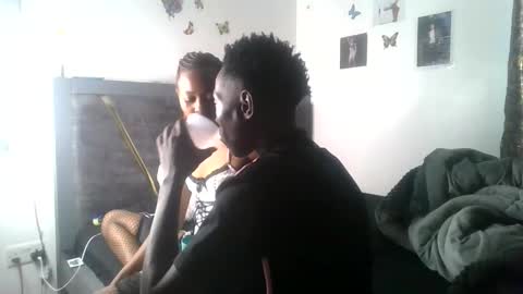petite_queen69 online show from 06-07-26, 01:48