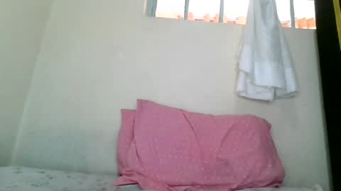 Snapshot of petite_shan chatting on 07-27-26, 08:54 petite_shan online show from 07-27-26, 08:54