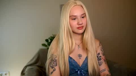 Nika online show from 04-16-26, 01:34