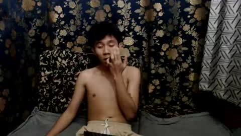 cute vir online show from 07-16-26, 11:49