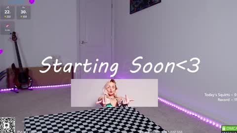 Snapshot of petitebrat chatting on 01-25-25, 12:27 PiperAvery online show from 01-25-25, 12:27