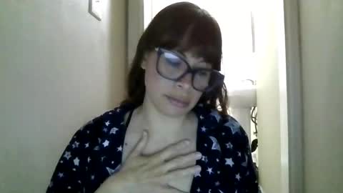 Snapshot of petitedoll30 chatting on 05-03-26, 11:33 Petitedoll30 online show from 05-03-26, 11:33