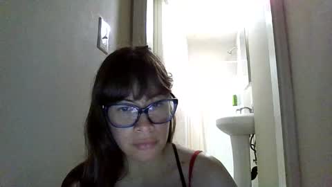 Snapshot of petitedoll30 chatting on 05-07-26, 11:54 Petitedoll30 online show from 05-07-26, 11:54