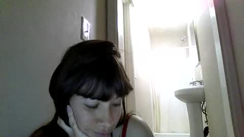 Snapshot of petitedoll30 chatting on 06-11-26, 12:19 Petitedoll30 online show from 06-11-26, 12:19