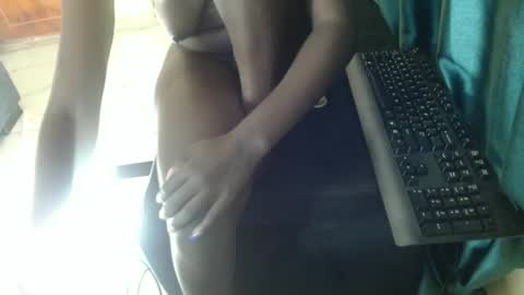 Snapshot of petiteme1 chatting on 01-23-25, 03:48 petiteme1 online show from 01-23-25, 03:48