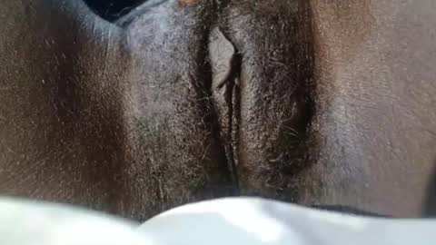 Snapshot of petiteme1 chatting on 01-27-25, 02:10 petiteme1 online show from 01-27-25, 02:10