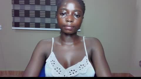 petitexxebony online show from 06-02-26, 08:00