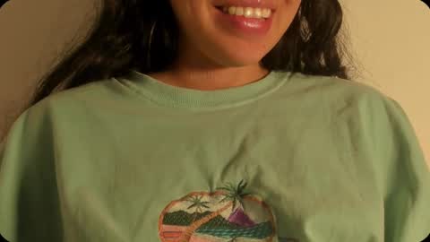 Snapshot of petitgirl_ chatting on 09-20-25, 12:11  J A S S  online show from 09-20-25, 12:11