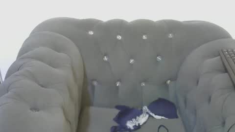 petitpearl online show from 02-14-25, 06:56