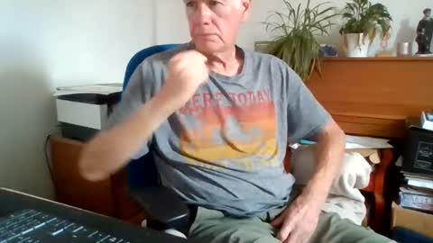 petitwilly online show from 07-28-26, 10:43