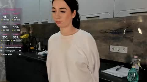 Emma online show from 12-22-24, 06:37