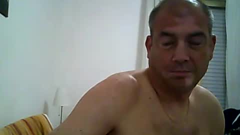 Snapshot of pets76 chatting on 04-17-26, 06:55 pets76 online show from 04-17-26, 06:55