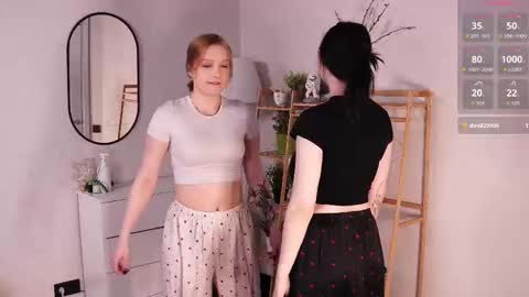 Snapshot of petulagambee chatting on 03-28-26, 03:28 Kate online show from 03-28-26, 03:28