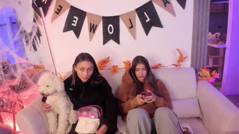 Snapshot of peyton_ws chatting on 10-11-25, 02:44 Peyton online show from 10-11-25, 02:44